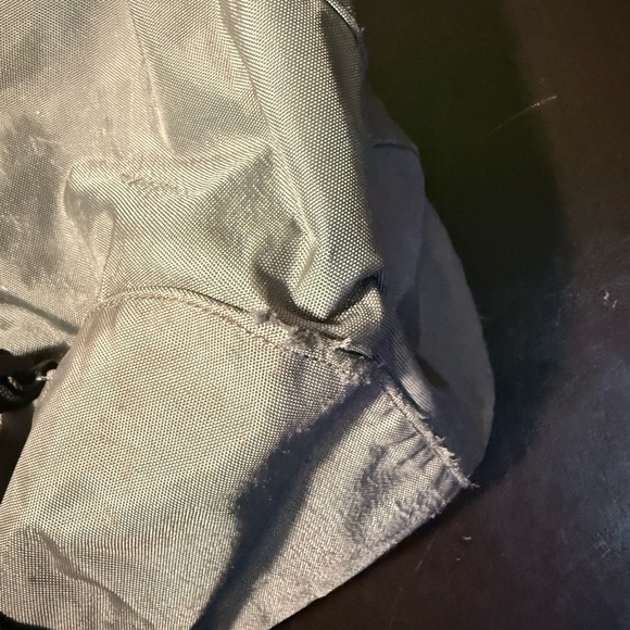 GAP Men's Black and Gray Backpack - Picture 6 of 6